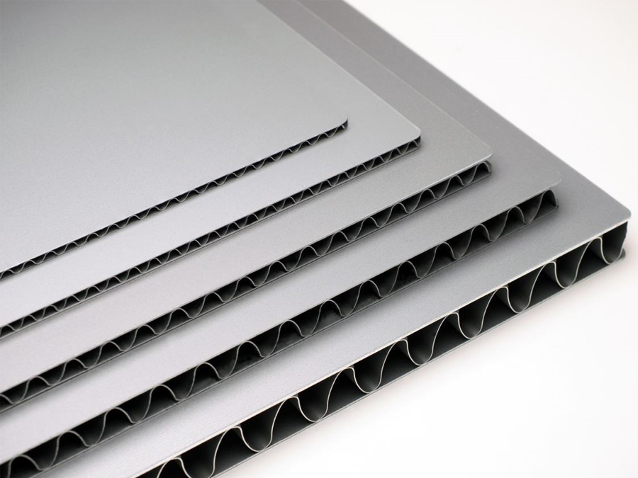 Aluminyo corrugated composite panel